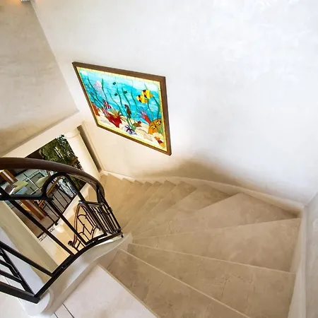 El Paradisio Splendid 5 Stars Atypical In With Overflowing Swiming Pool * Antibes