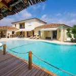 Stunning With Large Pool, Billiard And Mini-golf Βίλα *