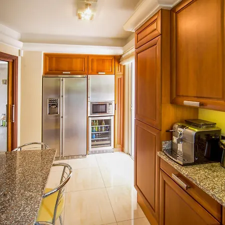 别墅 Stunning With Large Pool, Billiard And Mini-golf 昂蒂布